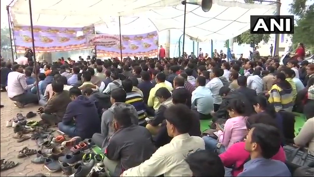 मध्यप्रदेश में जारी अतिथि विद्वानों का विरोध, शिक्षा मंत्री ने दिए सकारात्मक संकेत
