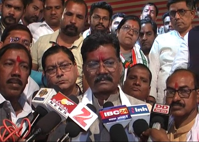 जांजगीर-चाम्पा पहुंची चरणदास महंत की ‘हसदेव जनयात्रा’, पुनिया के दौरों को बताया लाभदायक