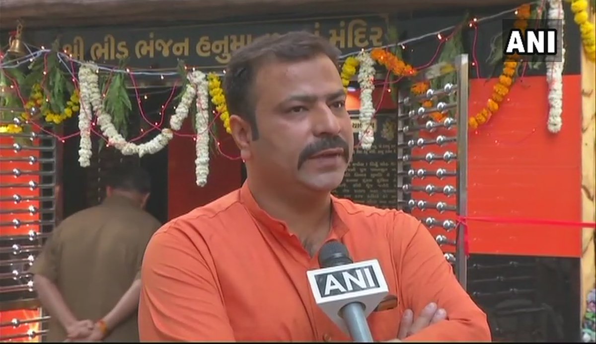 मुस्लिम मोइन मेमन ने प्राचीन हनुमान मंदिर का जीर्णोद्धार कराया, कहा-मैं खुशकिस्मत