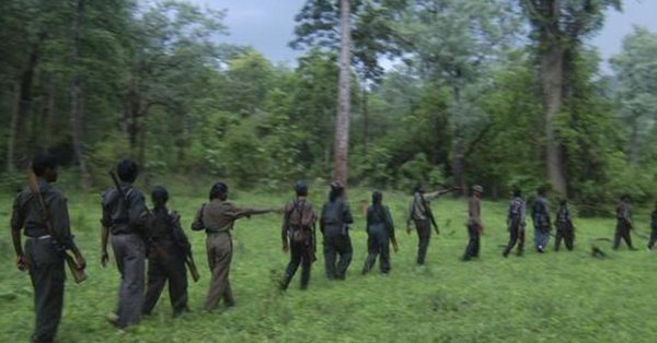 छत्तीसगढ़ और तेलंगाना पुलिस की ज्वाइंट एक्शन टीम ने 10 नक्सलियों को किया ढेर