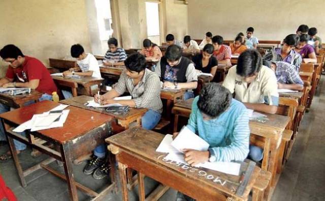 छत्तीसगढ़ में आज से 10वीं बोर्ड की परीक्षाएं शुरू, 3 लाख 96 हजार छात्र देंगे परीक्षा