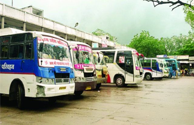 पुरानी बसों का परमिट रद्द होने से परेशान बस मालिक, हाईकोर्ट में लगाई गुहार