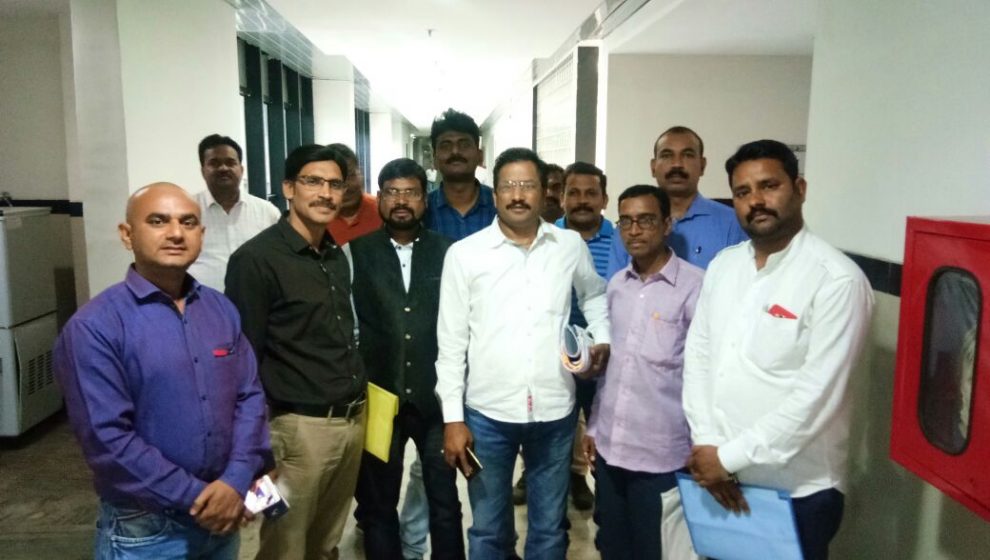 बेनतीजा रही शिक्षाकर्मियों के साथ कमिटी की बैठक, पेपर मूल्यांकन के बहिष्कार का फैसला बरकरार