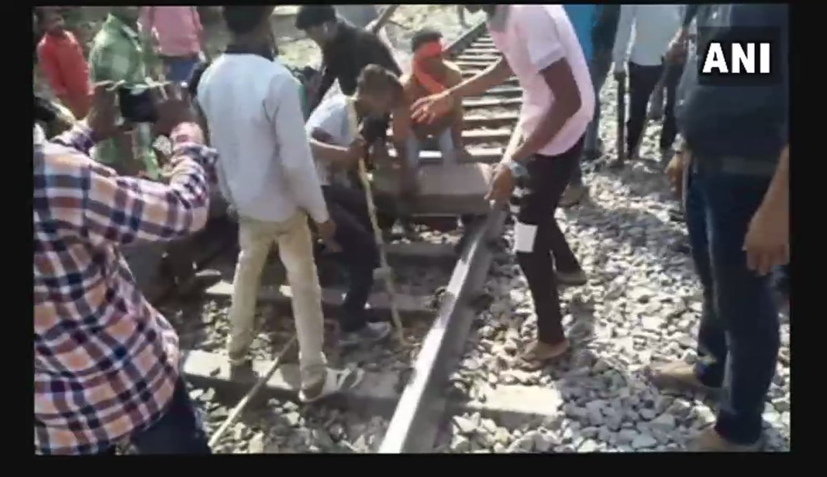 SC-ST एक्ट में बदलाव पर मध्यप्रदेश में हिंसा, 4 की मौत, भिंड,मुरैना-ग्वालियर में नेट ठप