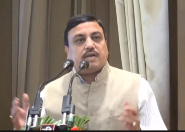 बाबूलाल को राहत, जबरिया रिटायरमेंट के फैसले को कैट ने पलटा