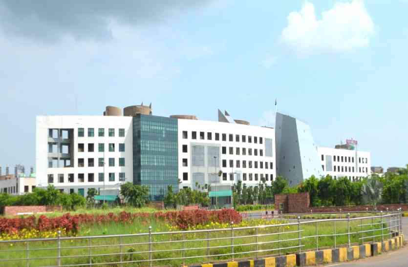 चार दिन में दो बार तबादला..चूक के कारण बनी दूसरी सूची…किसका बढ़ा कद…? 