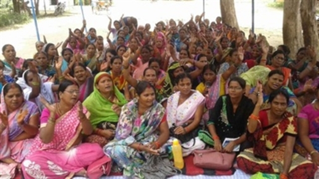 आंगनबाड़ी कर्मियों पर सरकार की सख्ती, दुर्ग में नई भर्ती पर रोक