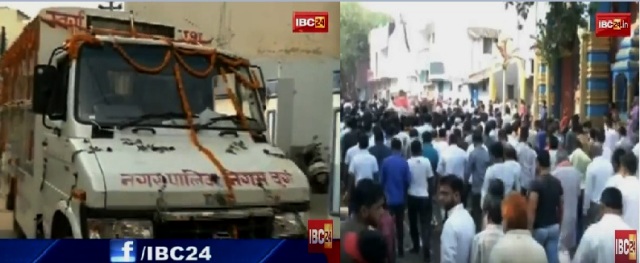 365 गोबर के कंडों से सजाई जाएगी गौप्रेमी हेमचंद की चिता, अंतिम दर्शन में मंत्री-विधायक शामिल