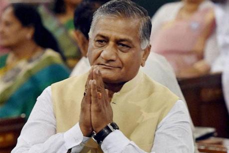 कठुआ गैंगरेप पर केंद्रीय मंत्री वीके सिंह का भावुक पोस्ट – लगता है इंसान होना एक गाली 