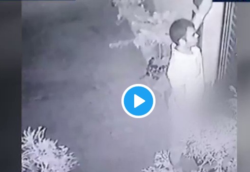 मार्शल आर्ट टीचर की गंदी हरकत, सीसीटीवी कैमरे में कैद 