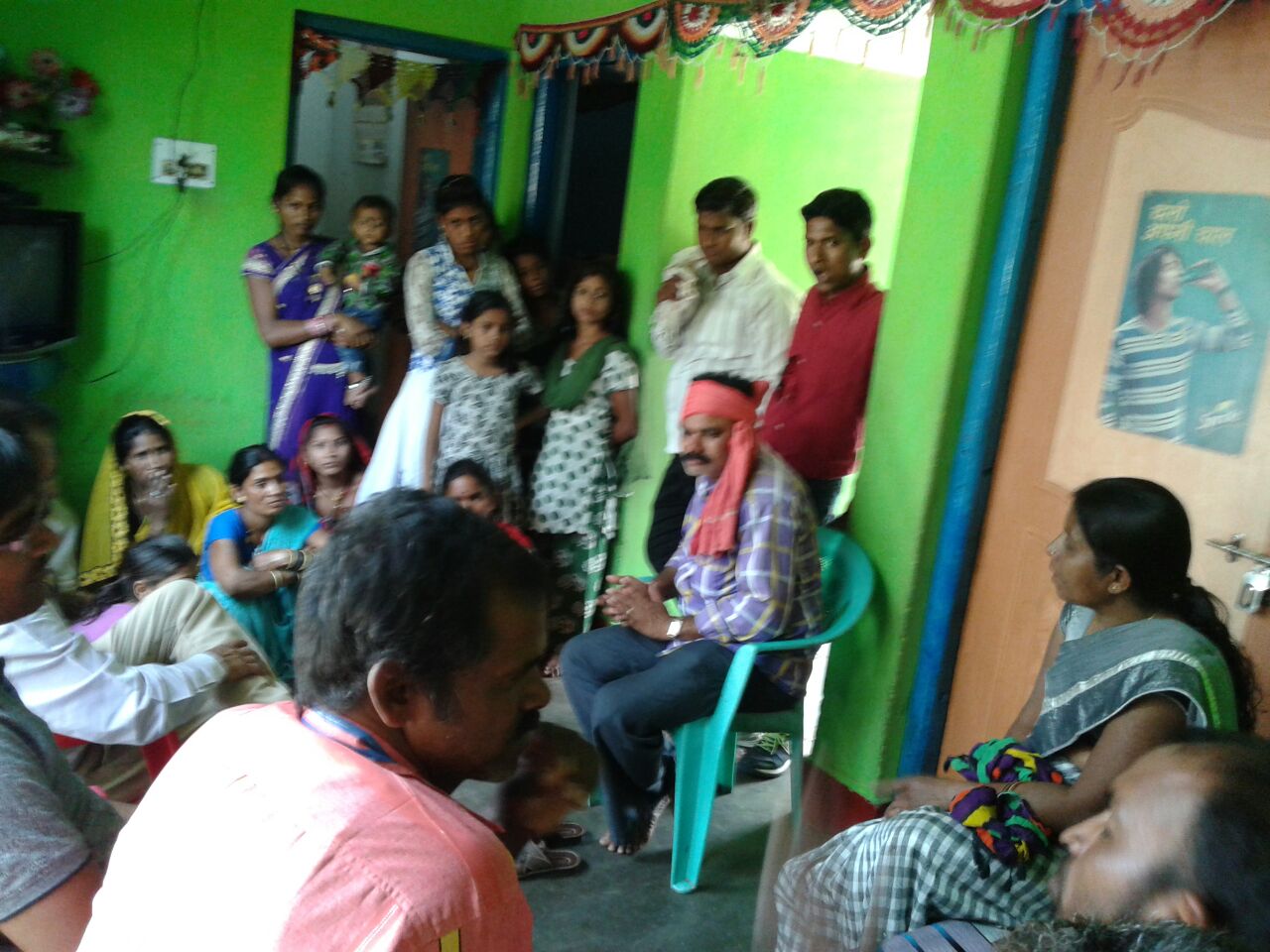 महिला एवं बाल विकास विभाग की टीम ने आज यहां रायपुर जिले में दो बाल विवाहों को होने से