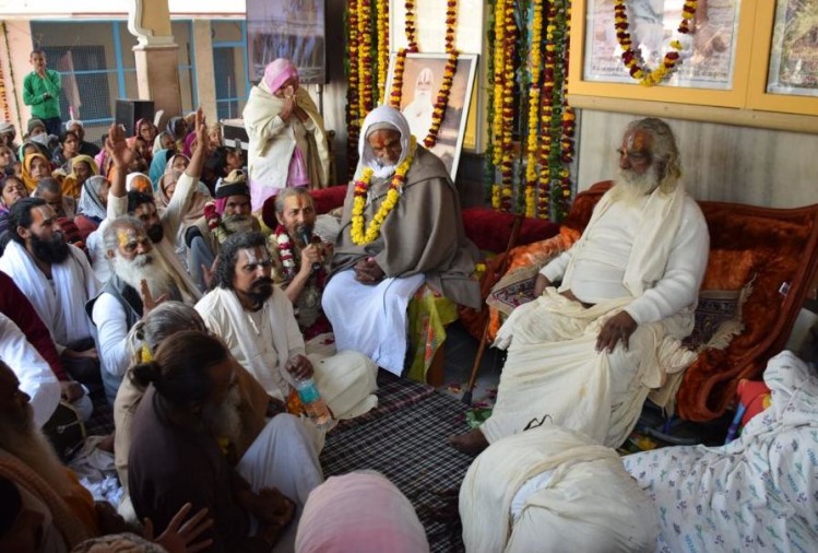 आसाराम के बचाव में अयोध्या राम मंदिर न्यास के प्रमुख,कहा-कैदियों को सुधारने जेल जाते हैं संत