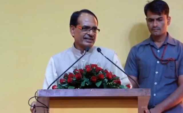 जानिए शिवराज सिंह ने क्यों कहा- ‘थोड़ा सा मजाक क्या कर लिया…कुछ मित्र अत्यंत आनंदित हो गए’