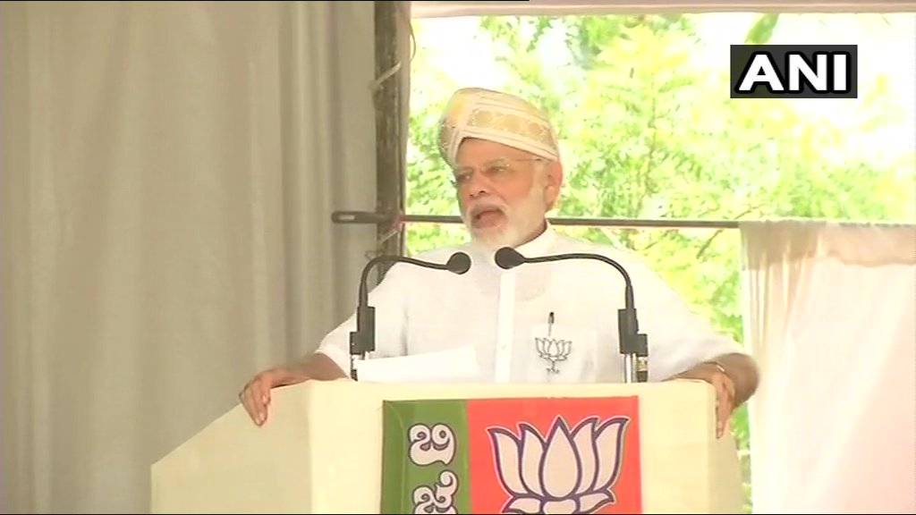 मोदी से मिस्टेक, सोशल मीडिया पर हुई फजीहत 