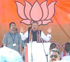 रमन बोले पत्थलगड़ी की आड़ में धर्मांतरण की कोशिशें, पुनिया बोले विकास होता तो ऐसा होता ही नहीं