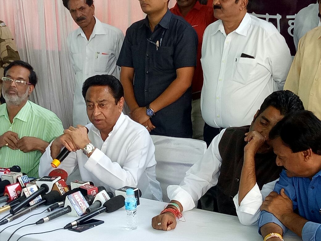बीजेपी के हमलों पर कमलनाथ के सवाल, बीजेपी बताए मेरा संबंध किस उद्योग से…