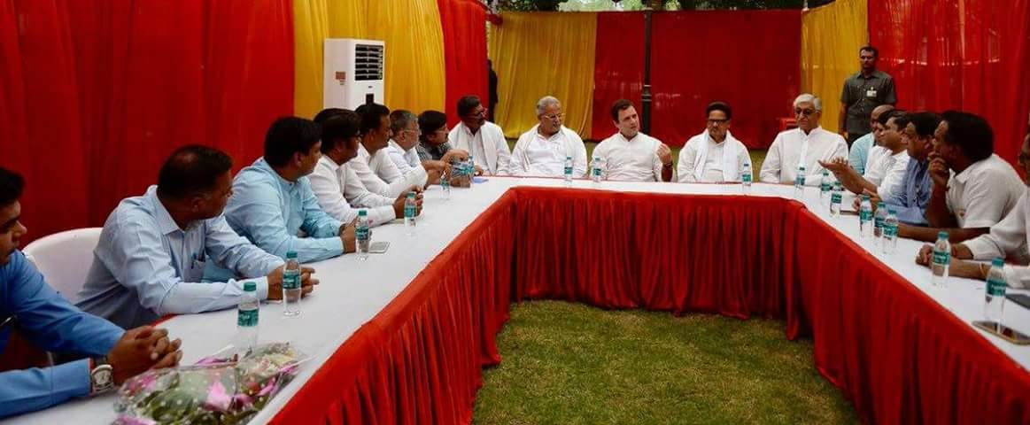 बदले-बदले से सरकार नजर आते हैं…