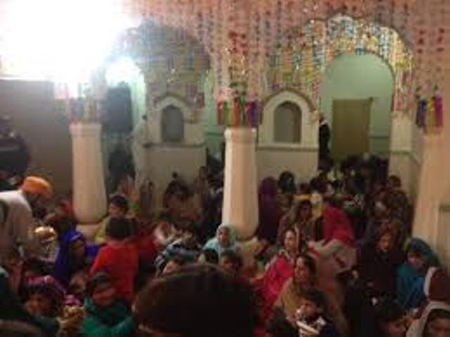 मंदिर के जीर्णोद्धार के लिए पाकिस्तान की पंजाब सरकार ने दिए 2 करोड़