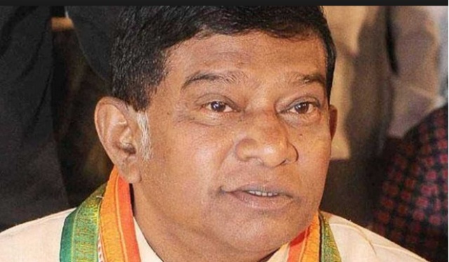 रमन ने पूछा अस्पताल में भर्ती जोगी का हाल