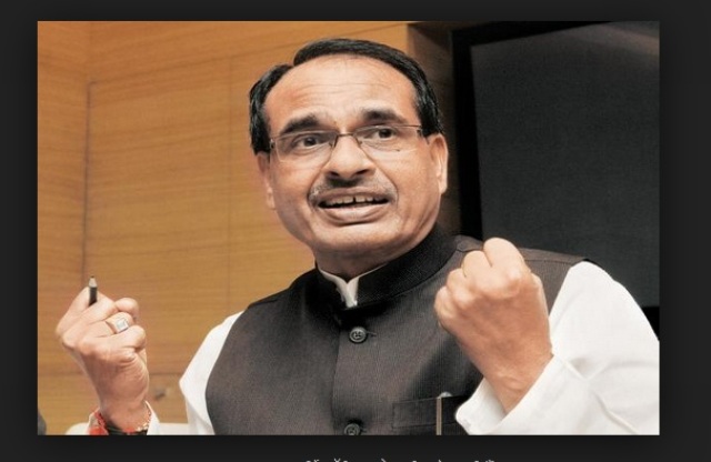 शिवराज ने की अमिताभ की डिग्रियों पर टिप्पणी, कांग्रेस ने कहा- दामाद का अपमान