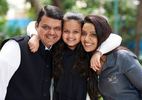 महाराष्ट्र के सीएम फडणवीस भी माओवादियों के निशाने पर, पत्र से खुलासा