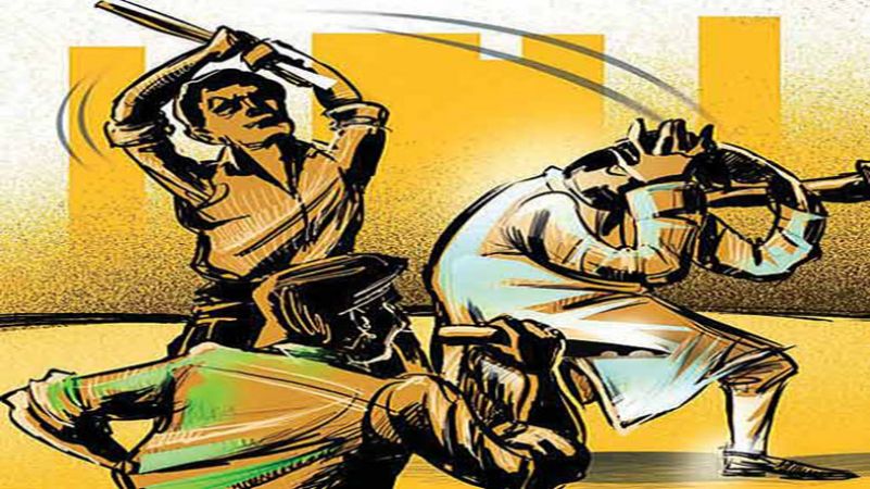 पालतू कुत्ते को पत्थर मारने पर विवाद, शख्स की पीट-पीटकर हत्या