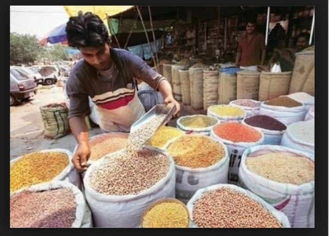 थोक महंगाई दर 14 महीनों में उच्चतम स्तर पर, मई में पहुंची 4.43% पर