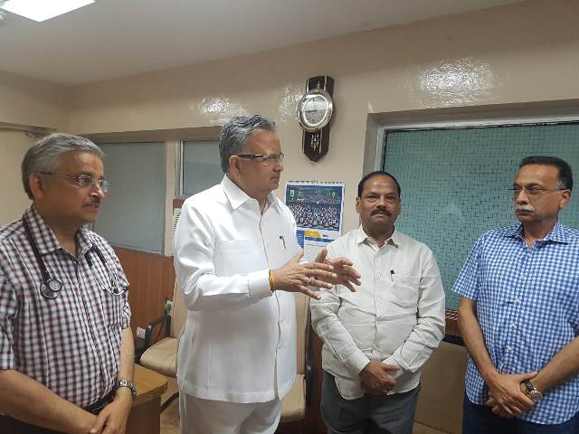 अटल से मिले रमन, जाना तबीयत का हाल