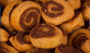 गुजराती भाकरवड़ी रेसिपी