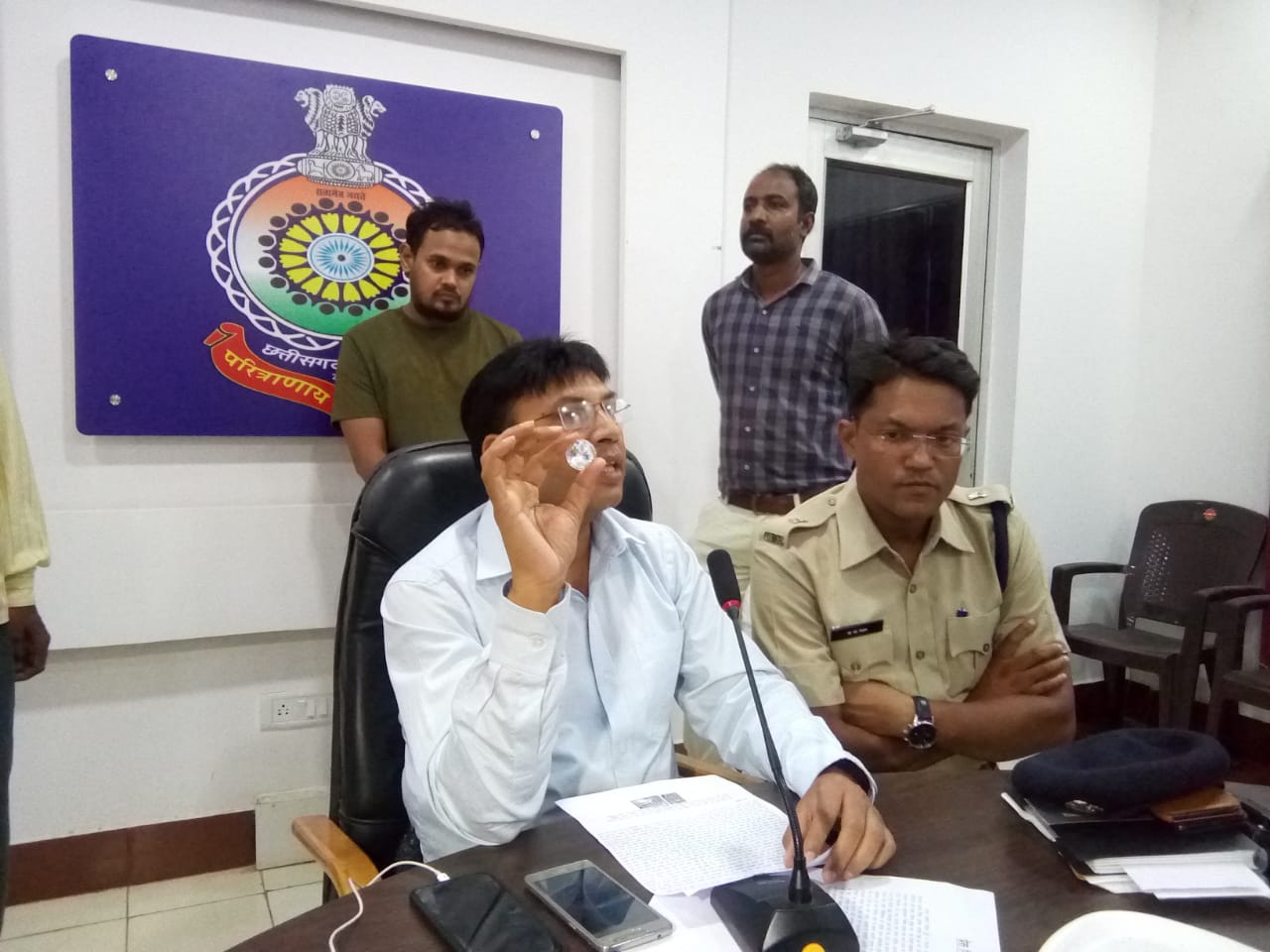 गुप्त धन के झांसे में फंसा परिवार, तांत्रिक ने वसूले एक करोड़ 5 लाख, गिरफ्तार