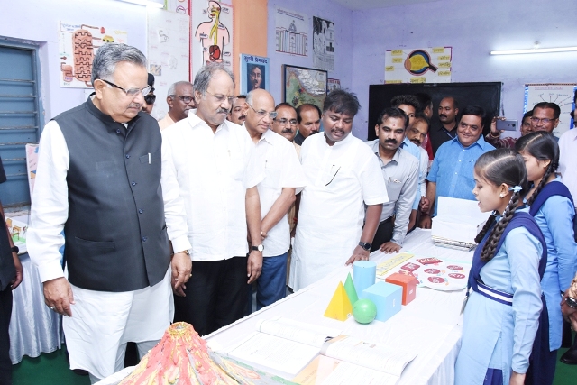 रमन ने की घोषणा, बिन्नीबाई सोनकर स्कूल में अब कृषि संकाय भी, बनेगा आउटडोर स्टेडियम भी