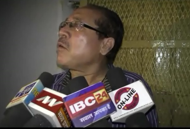 युवती पर बरसा टीटीई का कहर, स्टेशन पर करवाई गुंडों से मारपीट