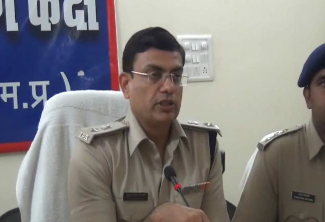 प्रेमी के साथ मिल कर रचा पति की हत्या का षडयंत्र, आरोपी गिरफ्तार