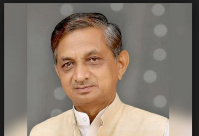 गुजरात में कांग्रेस को झटका, विधायक बावलिया भाजपा में शामिल