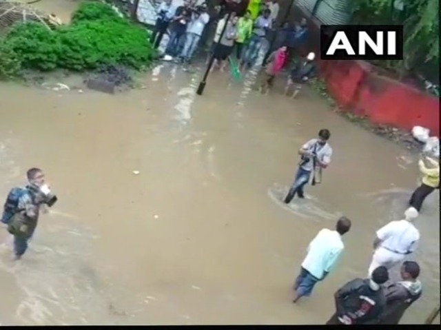 नागपुर में भारी बारिश, विधानसभा और अस्पताल में भरा पानी, जनजीवन अस्तव्यस्त