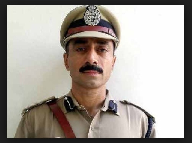 हनुमान-सीता पर टिप्पणी कर विवादों में आए बर्खास्त आईपीएस संजीव भट्ट