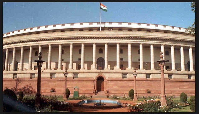 संसद में गूंजा मॉब लिंचिंग, राजनाथ ने बताया राज्यों का विषय, विपक्ष का वॉक आउट