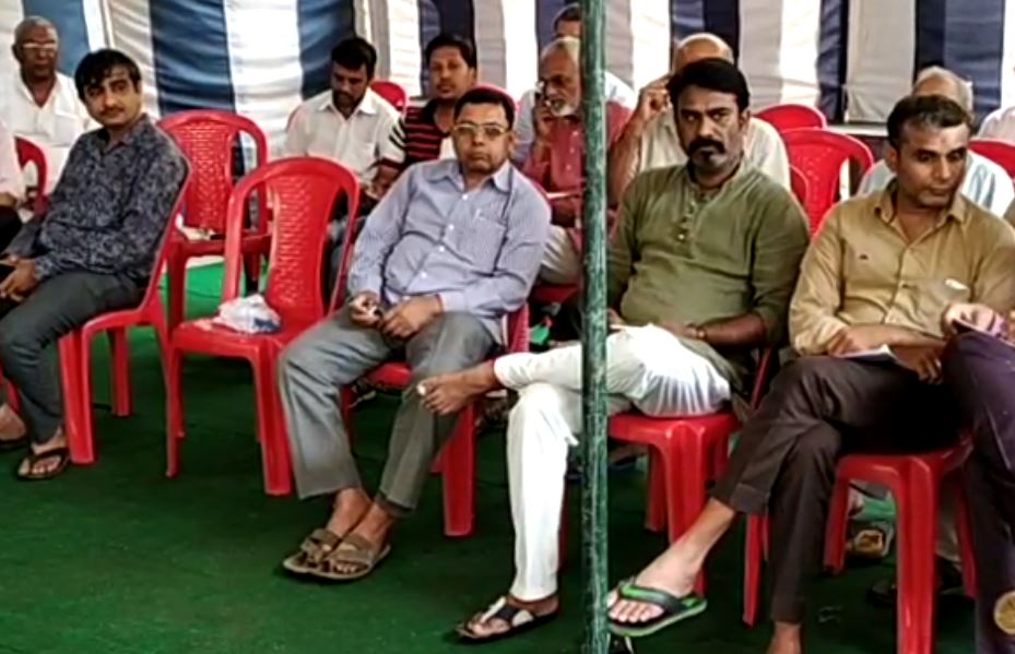 पन्ना मे हीरे की चमक हुई फिकी नही आये बाहर से खरीददार