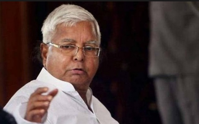 आईआरसीटीसी घोटाला-लालू, राबड़ी, तेजस्वी और अन्य को अदालत ने भेजा समन,31 अगस्त को पेश होने कहा