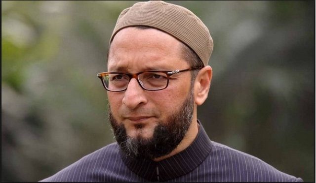 ओवैसी का विवादित बयान- हम तुम्हें मुस्लिम बना देंगे और दाढ़ी रखने पर मजबूर कर देंगे