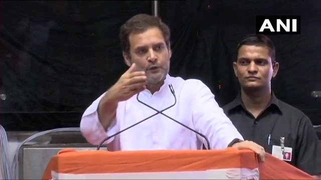 महिला अधिकार सम्मेलन में राहुल का भाजपा-आरएसएस पर वार- बीजेपी के एमएलए से बेटियां बचानी हैं