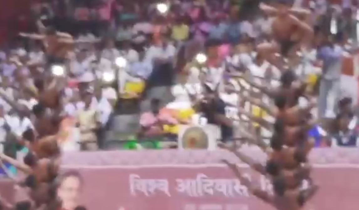 आदिवासी दिवस के अवसर पर प्रतिभाओं का सम्मान, मलखंब ने मोहा सीएम का मन