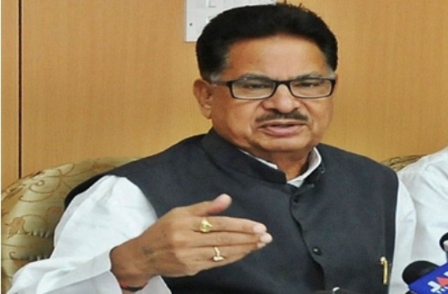 पुनिया ने कहा-ऐसी बर्बरता तो अंग्रेज हुकूमत में भी नहीं हुई,पीएम को काला झंडा दिखाएंगे कांग्रेसी