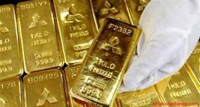 सोने की बिस्किट बताकर थमाया पीतल, लाखों का चूना