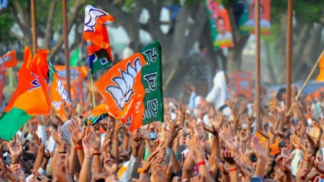 भाजपा की 12 सीटों के लिए दूसरी सूची भी तैयार, कांग्रेस में देर रात तक मंथन, ऐलान जल्द