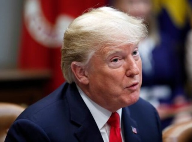 रिपोर्ट में दावा, आईफोन पर हो रही ट्रंप की हर बातचीत को सुन रहे हैं रुस और चीन