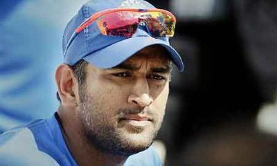 आलोचकों पर धोनी ने साधा निशाना कहा, कुछ लोग तलवार लेकर खड़े रहते हैं