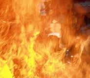 शॉर्टसर्किट से लगी आग, लाखों के सामान खाक