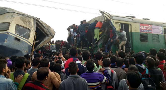 पलवल में ट्रेन हादसा: हरिद्वार एक्स.-ईएमयू में टक्कर