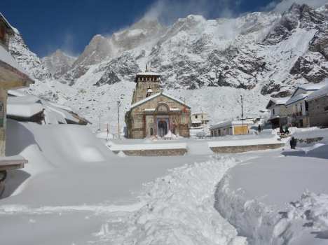 उत्तराखंड में भारी बर्फबारी और बारिश की चेतावनी